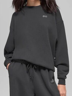 ALO Accolade Crew Pullover